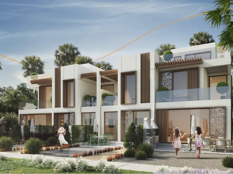4-bedroom + maid townhouse near the lagoon in Marbella